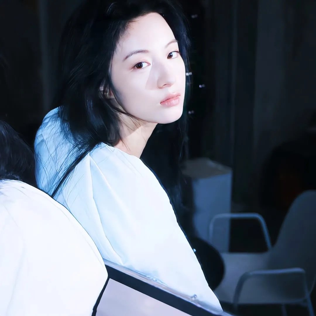 唐少女汐彦